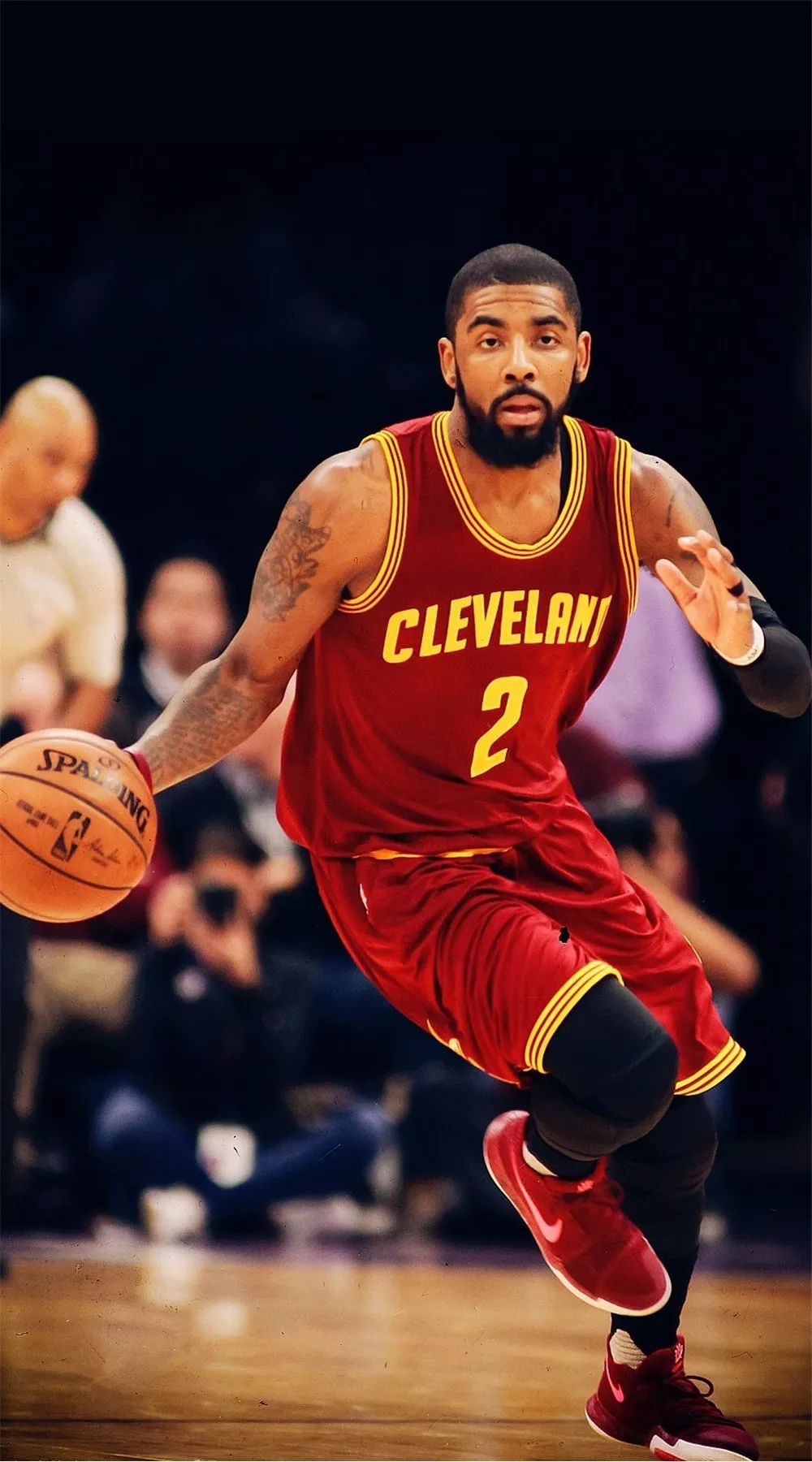 某球星回应质疑：用表现说话（某球星直面质疑：以实力作答）