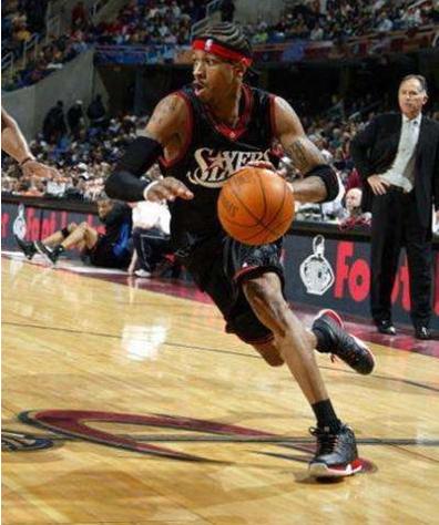 自2019年12月以来，皇马首次单赛季遭遇西甲三连平（皇马单季西甲三连平，系2019年12月以来首次）