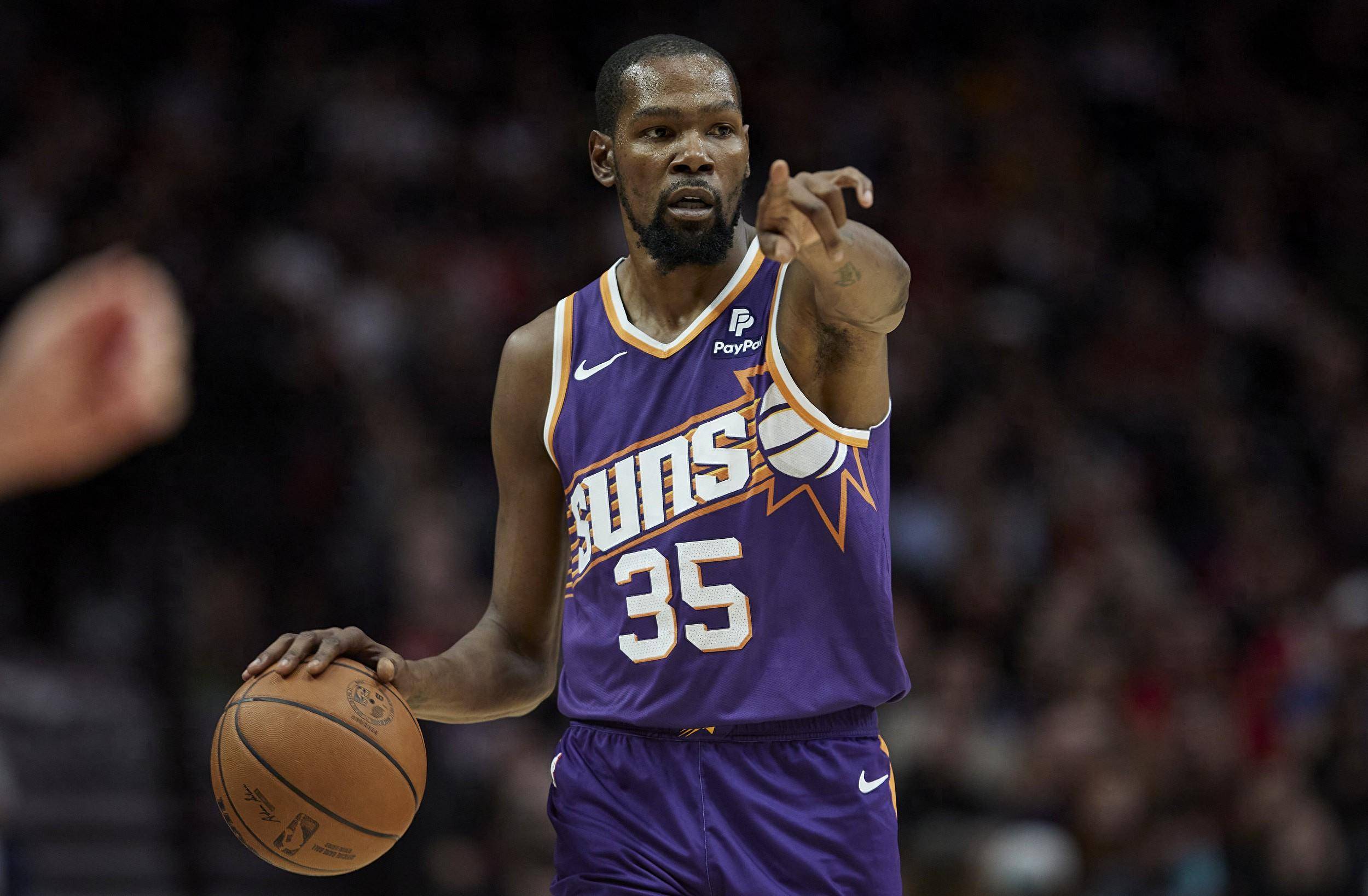 科斯切尔尼卫报专访：谈阿森纳、当洛里昂总监&足球思路（科斯切尔尼接受卫报专访：聊阿森纳、出任洛里昂总监与足球理念）