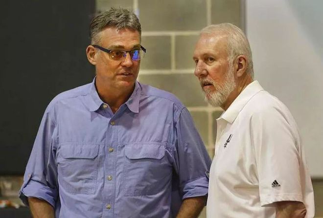 罗马诺：阿莫林坚持留下齐尔克泽；梅努向往租借加盟那不勒斯（罗马诺：阿莫林力保齐尔克泽；梅努愿租借赴那不勒斯）