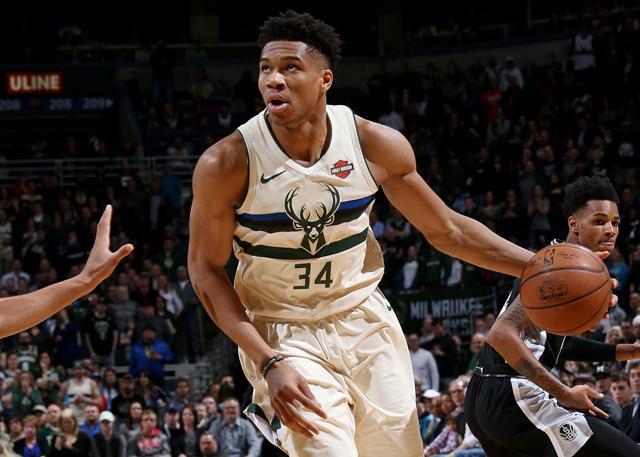 国脚单场助攻两次，带动全队节奏（国脚一战送出两助攻，盘活球队节奏）