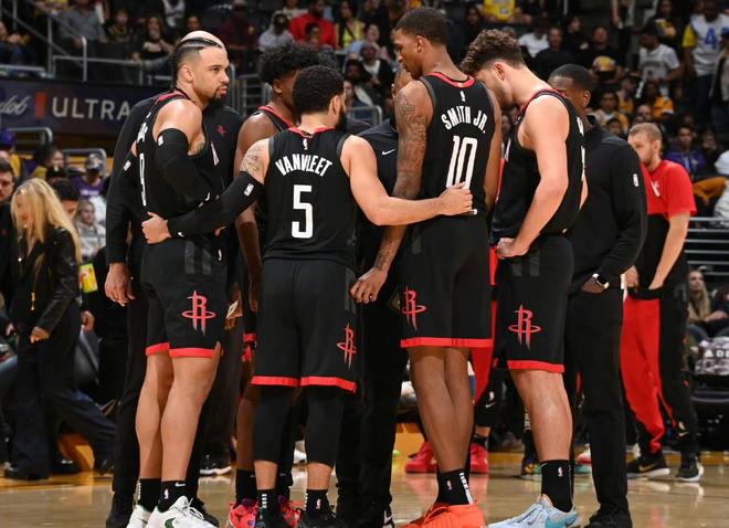 意媒：米兰希望魔笛能帮助推动卢宁加盟，皇马估价2500万欧（意媒：米兰盼魔笛出面助推卢宁加盟，皇马标价2500万欧）